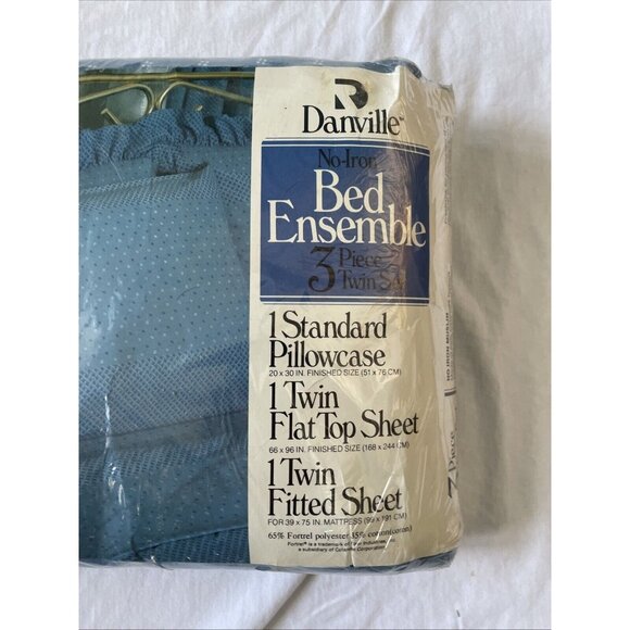 Danville No-Iron Twin 3-Piece Bed Ensemble With Pillowcase Flat & Fitted Sheets - Picture 3 of 9